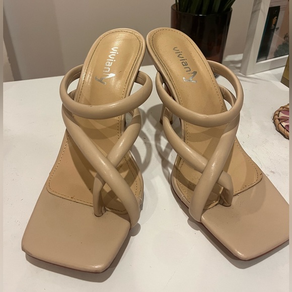 Vivanly Nude strap heels - size 8 - Picture 3 of 5